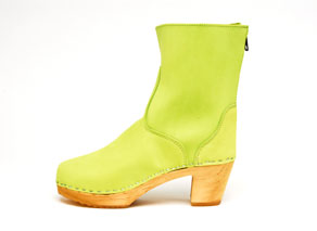 Product photo of a Cape Clog